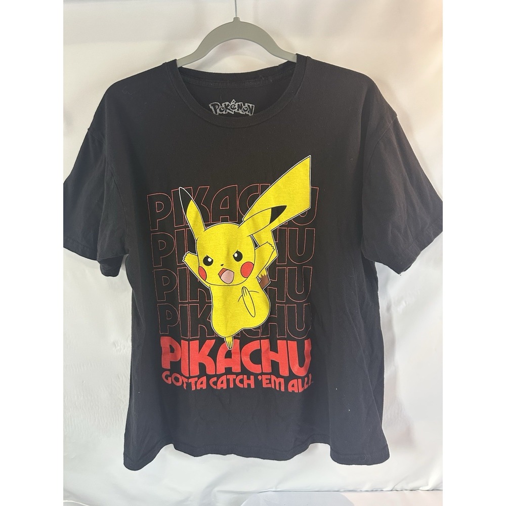 Pikachu Tshirt‎ Size L